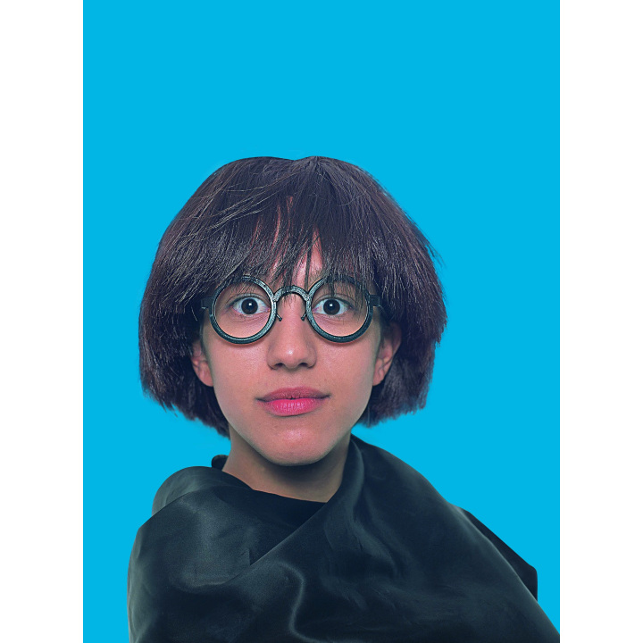 Pary Hotter Short Brown Children's Wig Set with Glasses | Alegro Athens